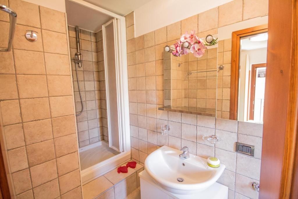 Apartment Just Close To The Lake In Bellagio Buitenkant foto